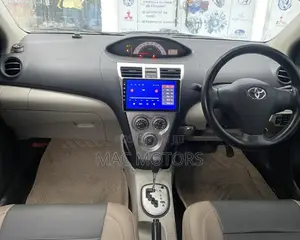 Toyota Belta 2007 Silver