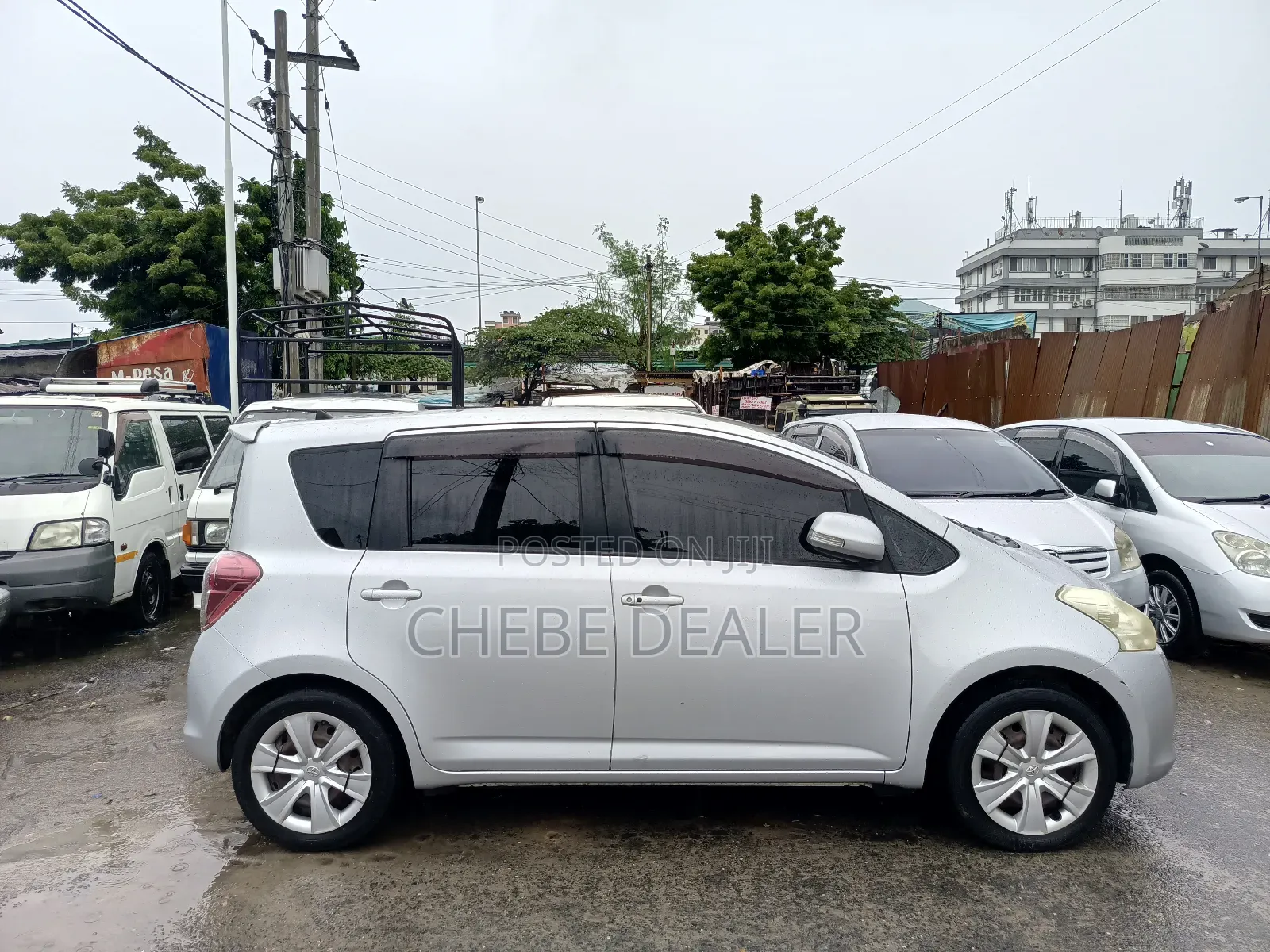 Toyota Ractis 2005 White