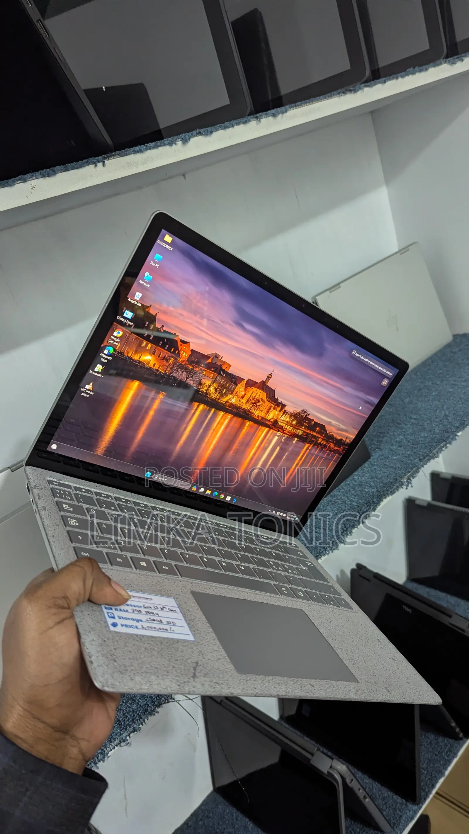 New Laptop Microsoft Surface Laptop 3 8GB Intel Core i5 SSD 256GB