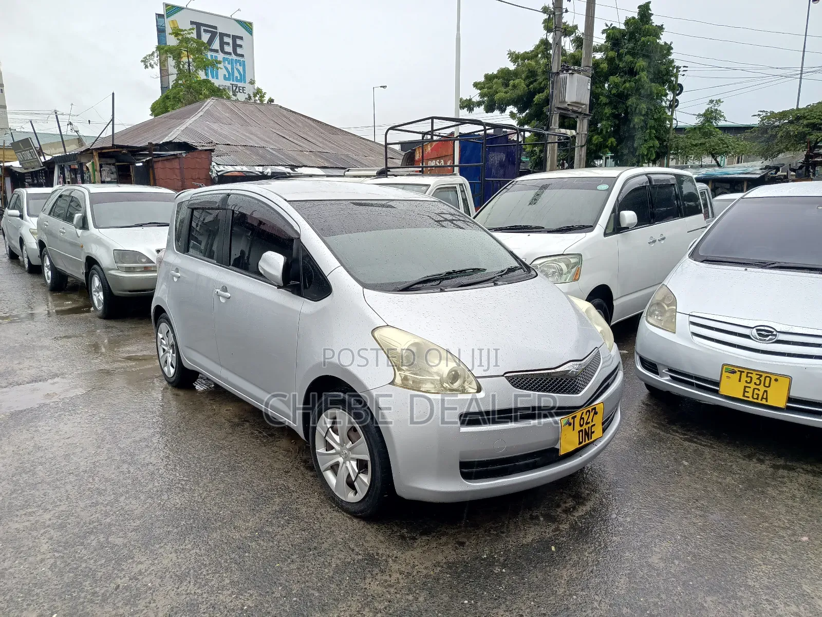 Toyota Ractis 2005 White
