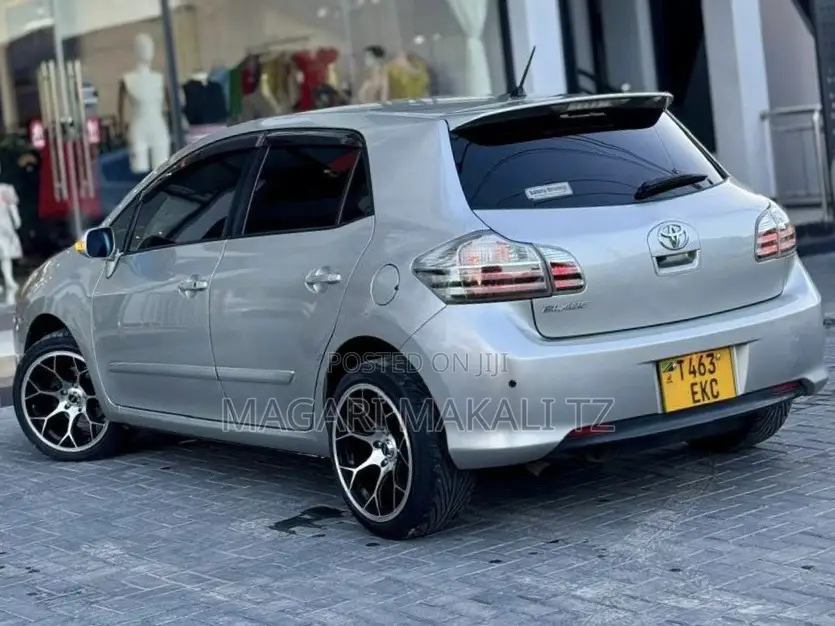 Toyota Blade 2006 Silver