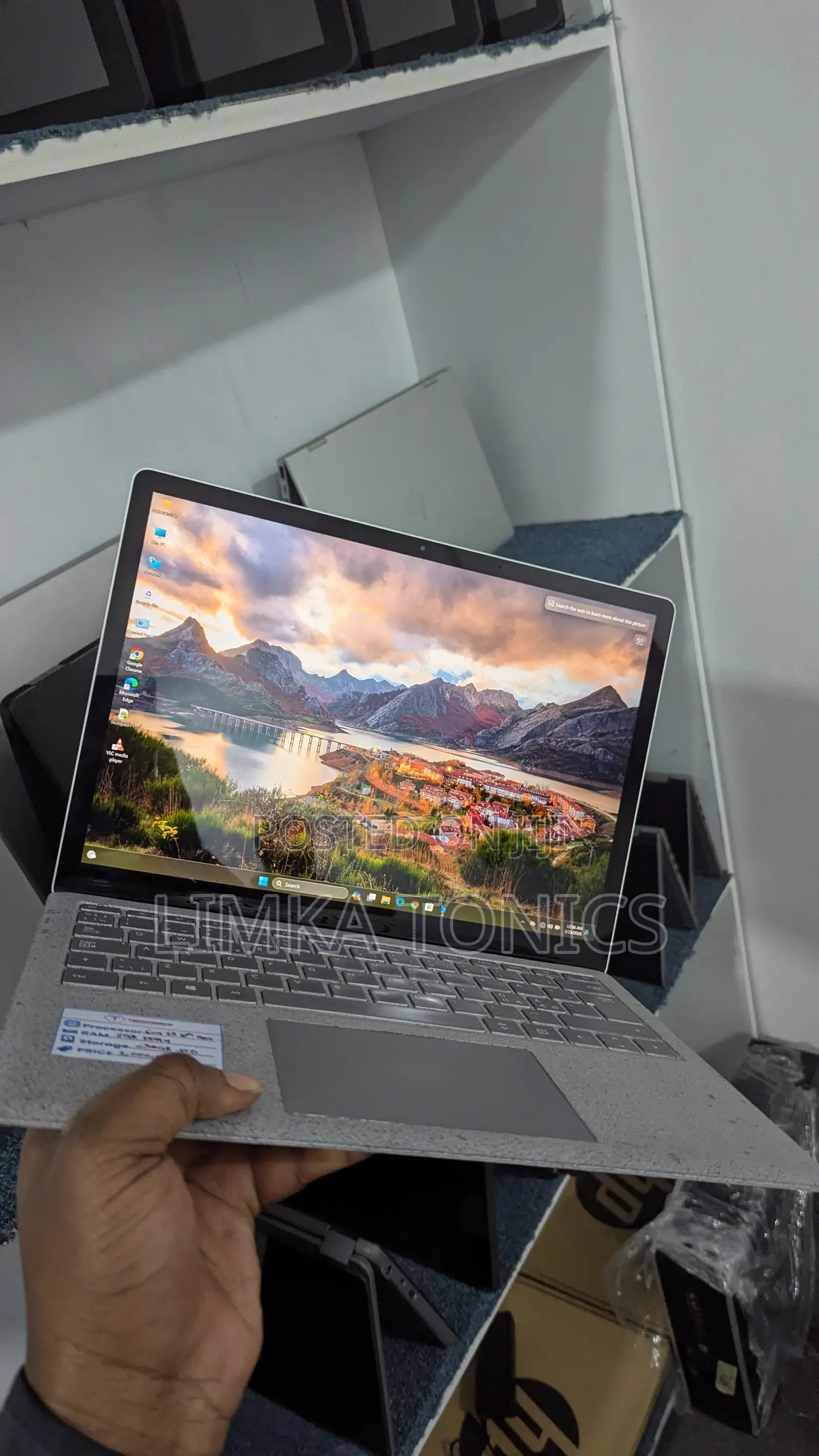 New Laptop Microsoft Surface Laptop 3 8GB Intel Core i5 SSD 256GB