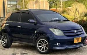 Toyota IST 2005 Blue