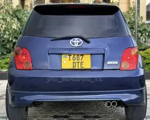 Toyota IST 2005 Blue