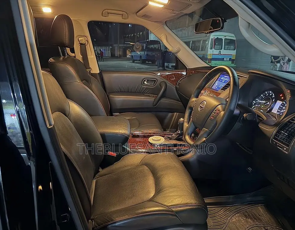 Nissan Patrol 2024 Gray