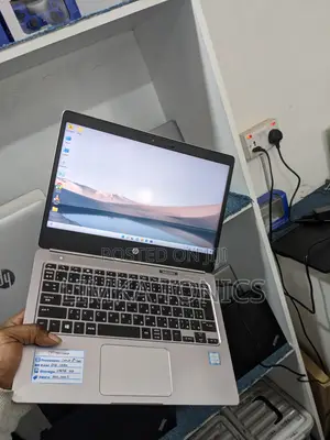 New Laptop HP EliteBook Folio G1 8GB Intel Core i5 SSD 256GB