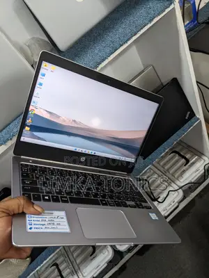 New Laptop HP EliteBook Folio G1 8GB Intel Core i5 SSD 256GB