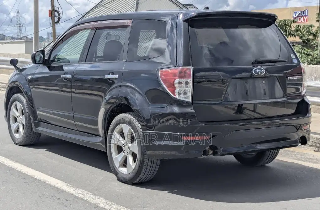 Subaru Forester 2010 Black