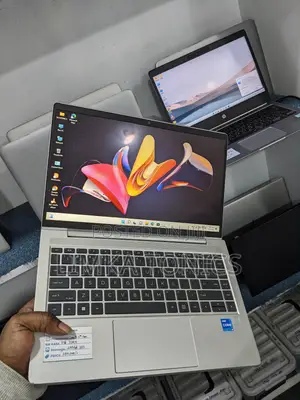 Laptop HP ProBook 440 8GB Intel Core i5 SSD 256GB