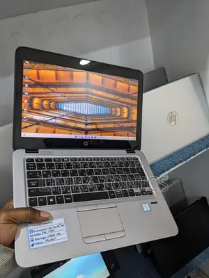 New Laptop HP EliteBook 820 G3 8GB Intel Core i5 SSD 256GB