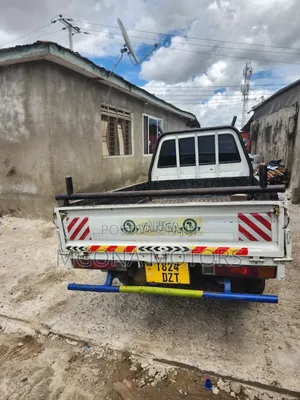 Toyota Toyoace 2005 White