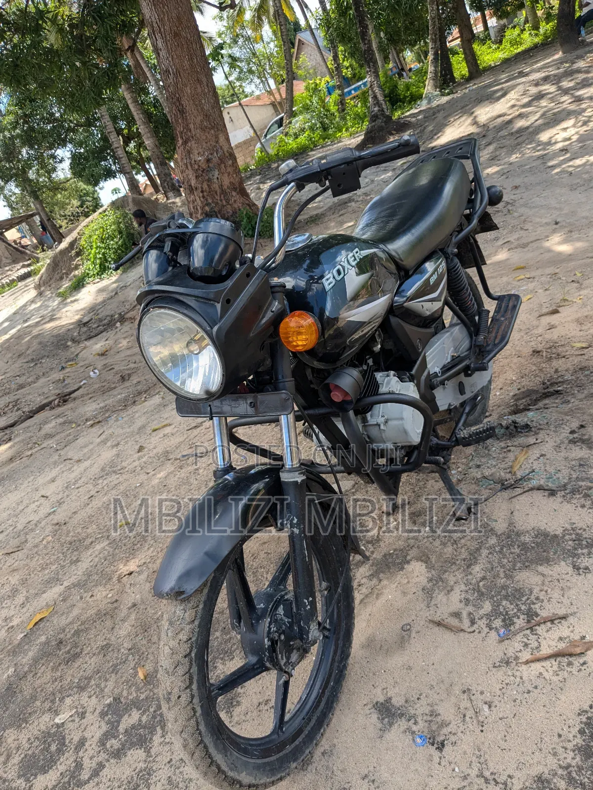 Bajaj Boxer 125 2024 Black