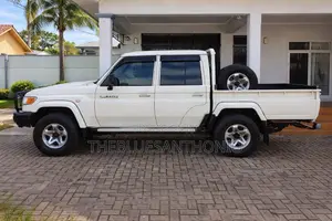 Toyota Land Cruiser 2021 White