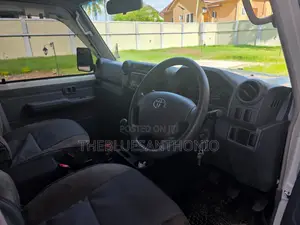 Toyota Land Cruiser 2021 White
