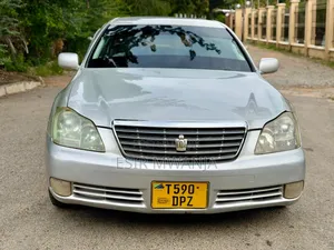 Toyota Crown 2004 Silver