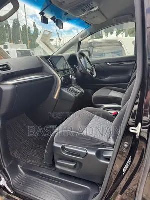 Toyota Vellfire 2016