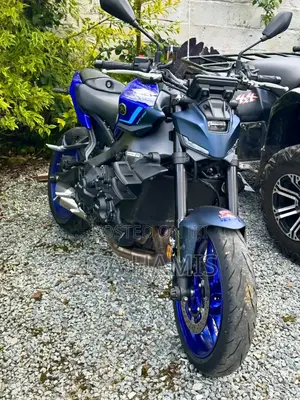 Yamaha 2023 Blue