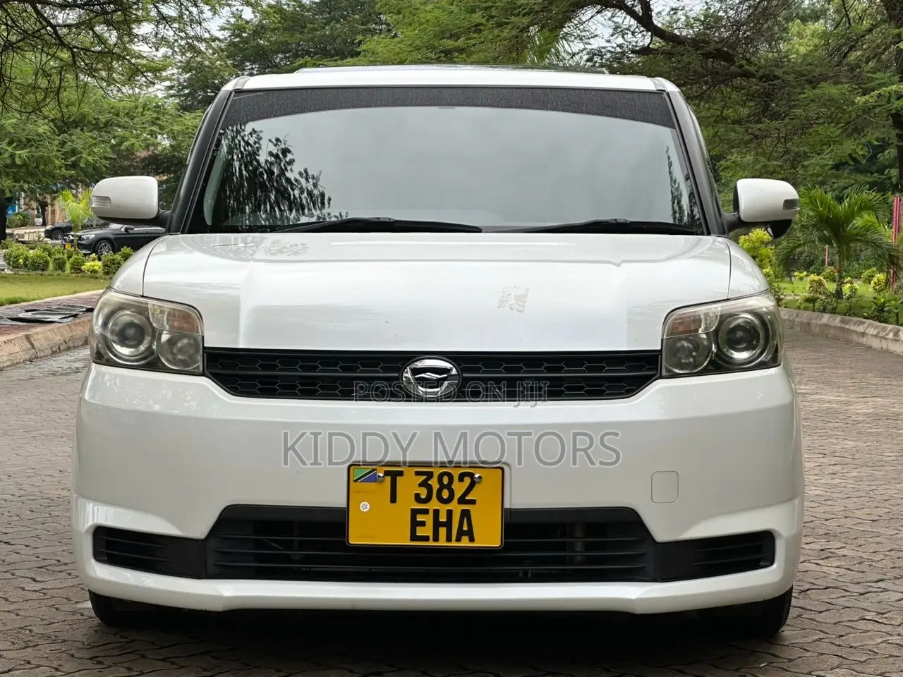 Toyota Corolla Rumion 2008 White