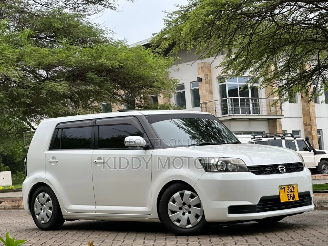 Toyota Corolla Rumion 2008 White