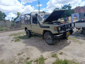 Toyota Land Cruiser 1998 Beige