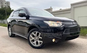 Mitsubishi Outlander 2.0 PHEV AWD 2013 Black