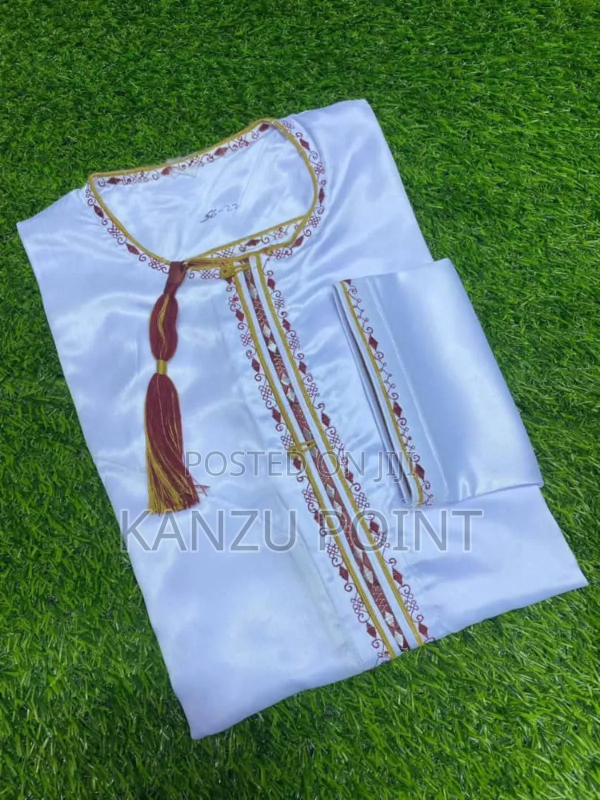 Kanzu Za Kioman Safi