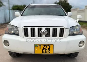 Toyota Kluger 2003 White