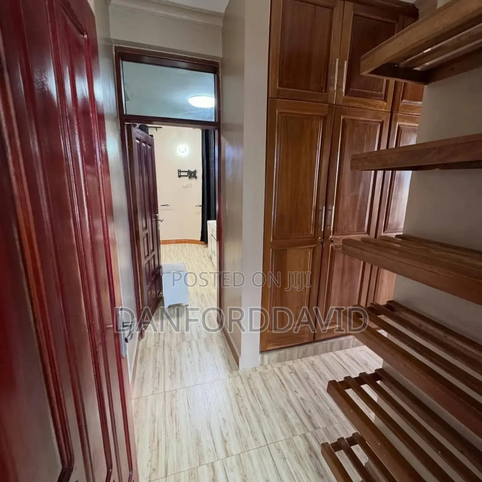 8bdrm Bungalow in Kahwa Real Estate, Kunduchi for rent