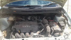 Toyota IST 2004 Blue