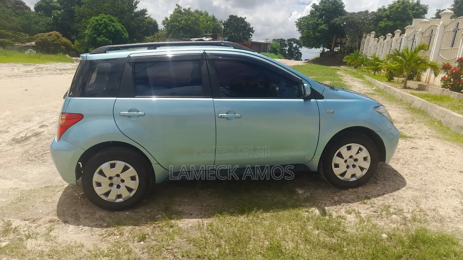 Toyota IST 2004 Blue