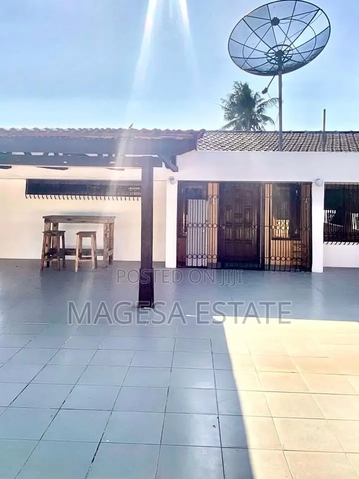 3bdrm Apartment in Best Bite Namanga for rent