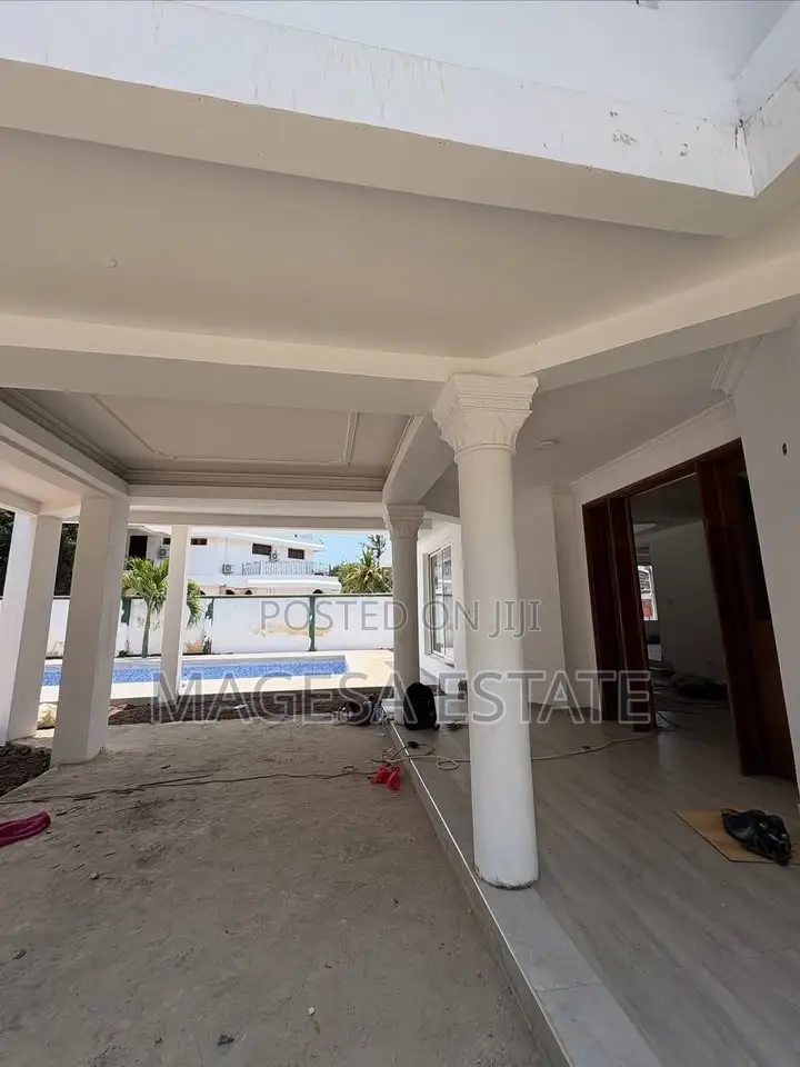 5bdrm Apartment in Oyster Bay for rent