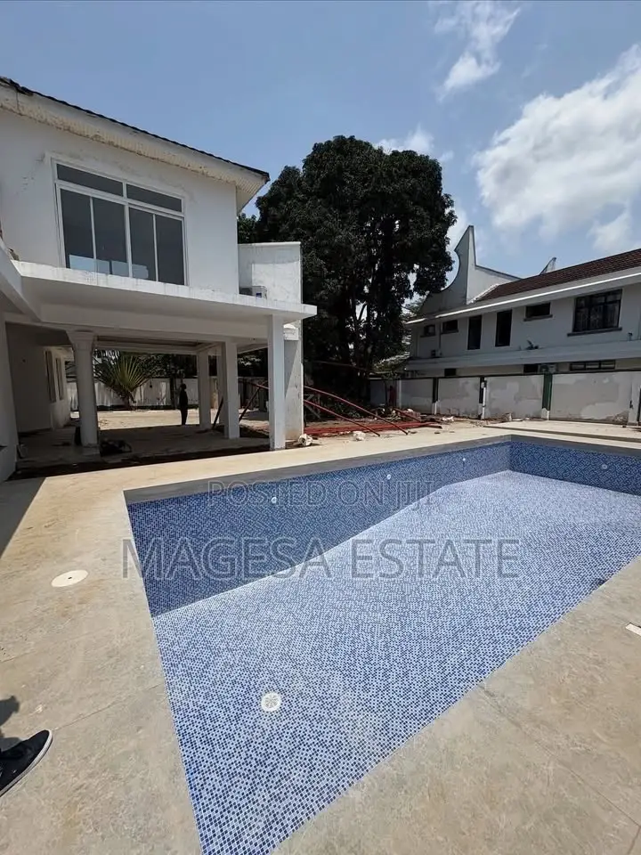 5bdrm Apartment in Oyster Bay for rent