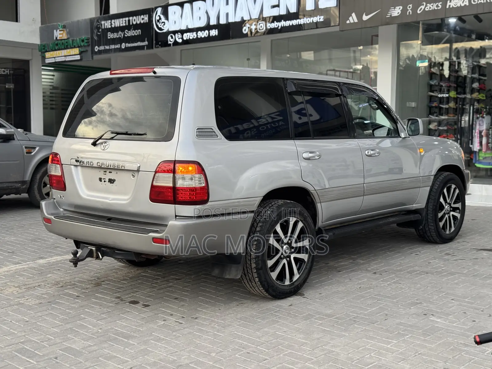 Toyota Land Cruiser 100 4.2 TD Executive 2005 Silver