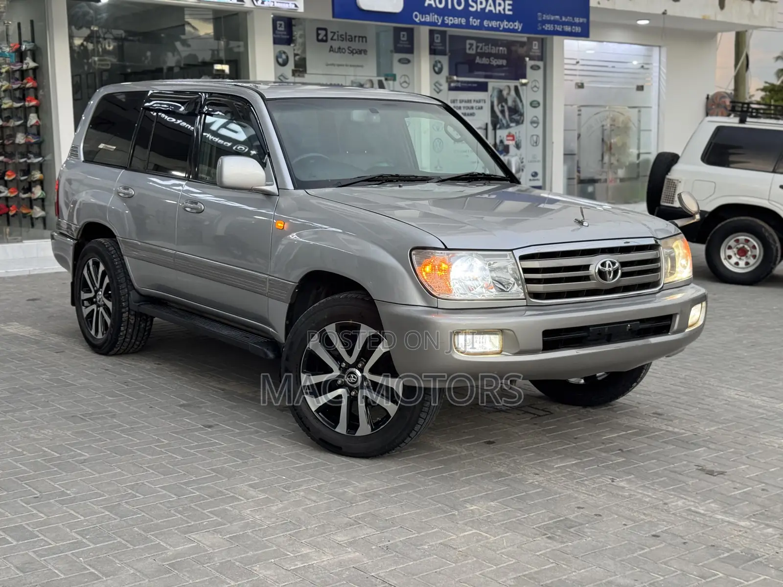 Toyota Land Cruiser 100 4.2 TD Executive 2005 Silver