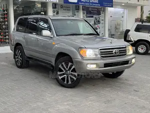 Toyota Land Cruiser 100 4.2 TD Executive 2005 Silver