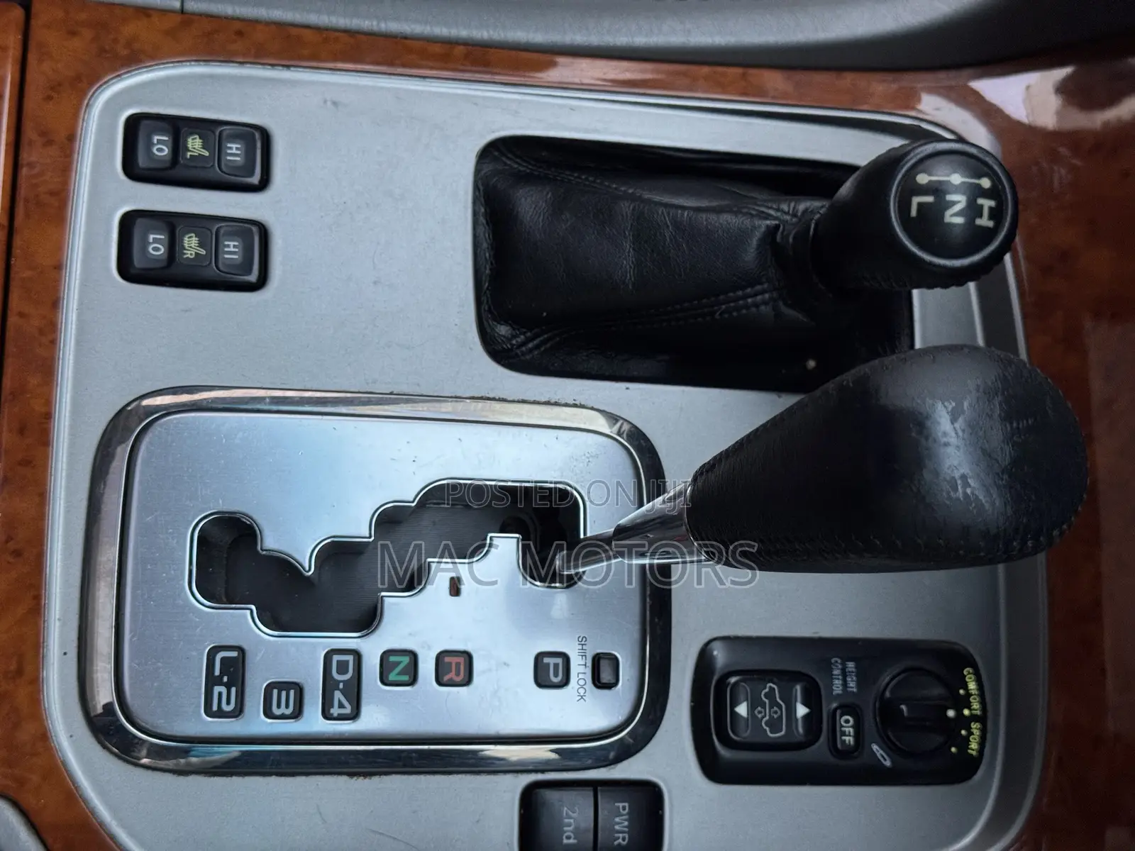 Toyota Land Cruiser 100 4.2 TD Executive 2005 Silver