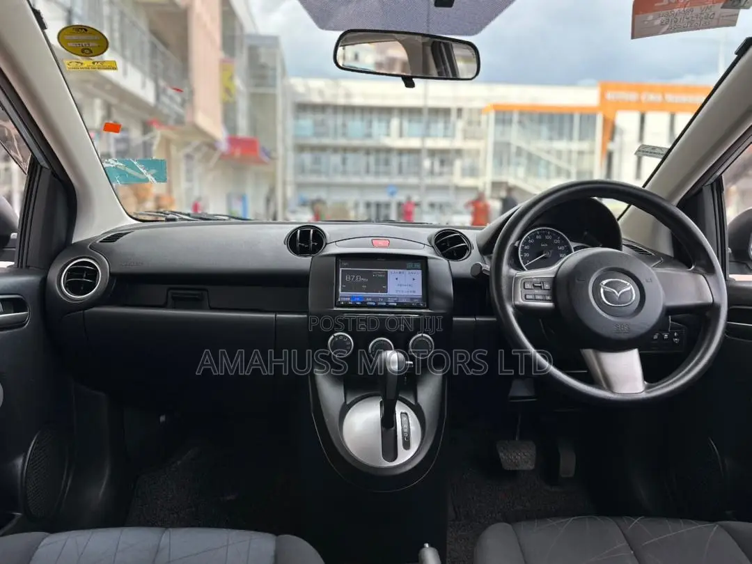 Mazda Demio 2011 Blue