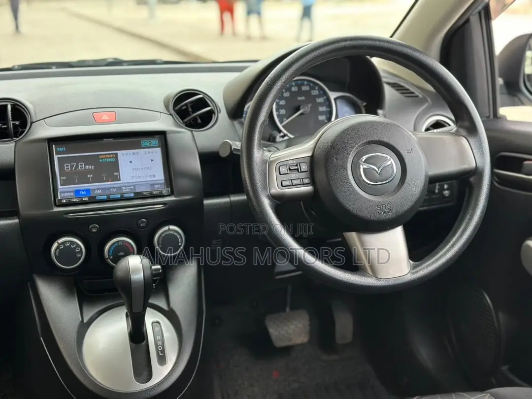 Mazda Demio 2011 Blue
