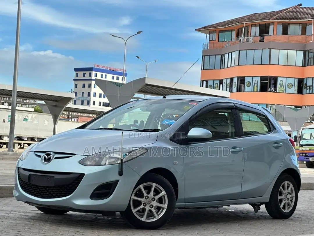 Mazda Demio 2011 Blue