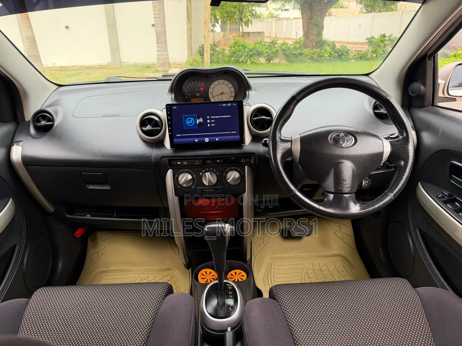 Toyota IST 2005 Gold
