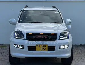 Toyota Land Cruiser Prado 2007 White