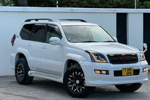 Toyota Land Cruiser Prado 2007 White