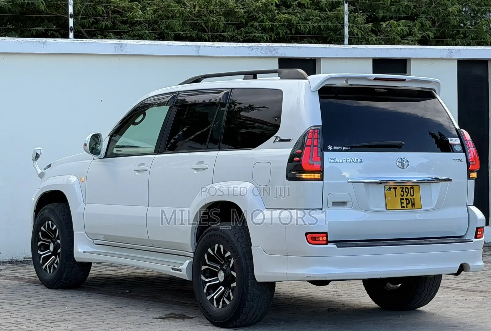 Toyota Land Cruiser Prado 2007 White
