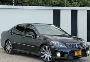 Toyota Crown 2012 Black