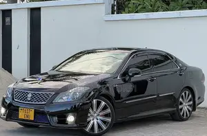 Toyota Crown 2012 Black