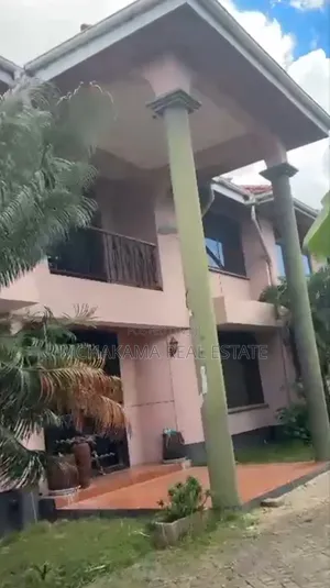 6bdrm Block of Flats in Mchakama Real Estate, Mikocheni for sale