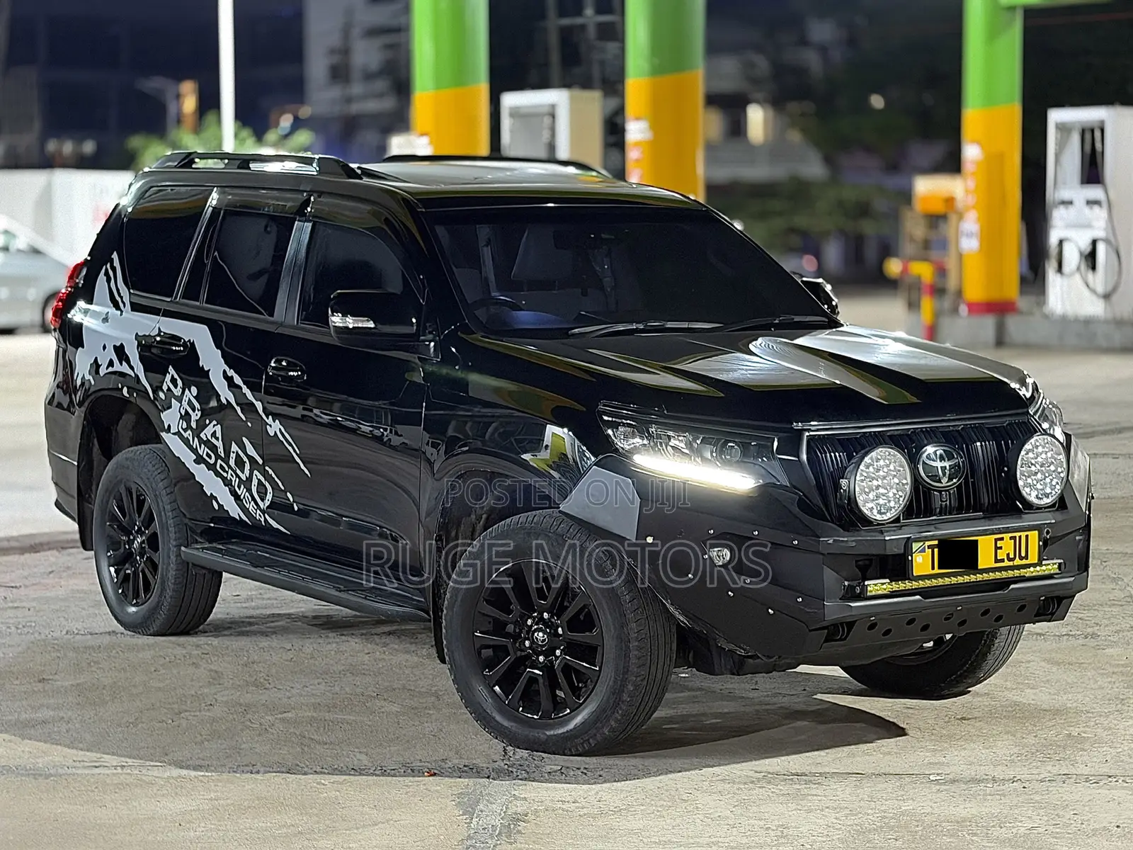 Toyota Land Cruiser Prado 2023 Black