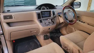 Toyota Raum 1.5 FWD 2004 Gold