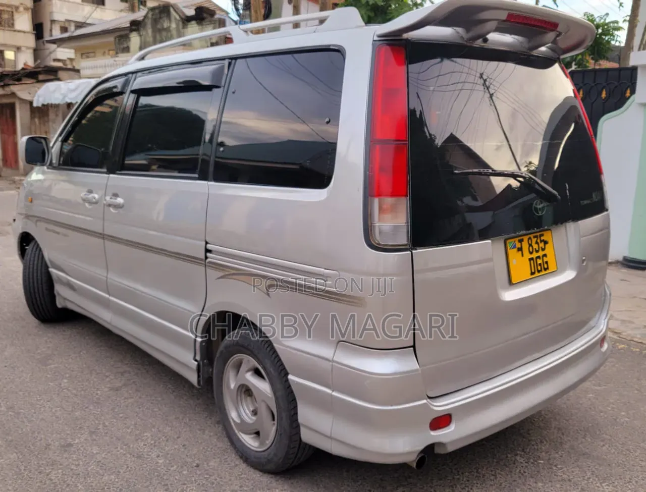 Toyota Noah 2.0 FWD (8 Seater) 2002 Silver